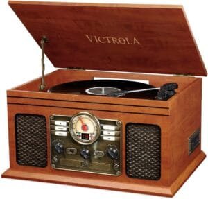 Tocadiscos Victrola Nostalgic VTA-200B-MAH-INT con Sistema Multimedia, Casete y Radio: La Fusión Perfecta del Pasado y el Presente